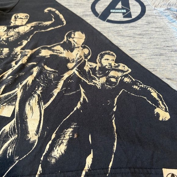 Marvel Avengers End Game Size Medium 8/10 Boys T-Shirt Short Sleeve Grey Black - Picture 3 of 6